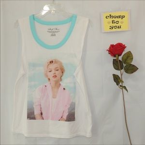 MARILYN MONROE SLEEVELESS TOP SIZE LARGE(11-13)